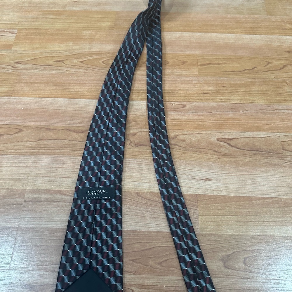Saxony silk geometric tie